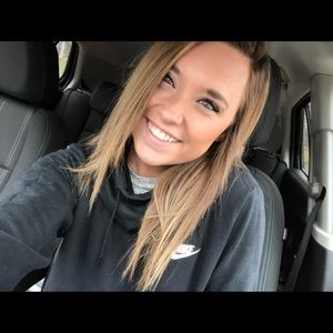 Meet your Posher, Danielle